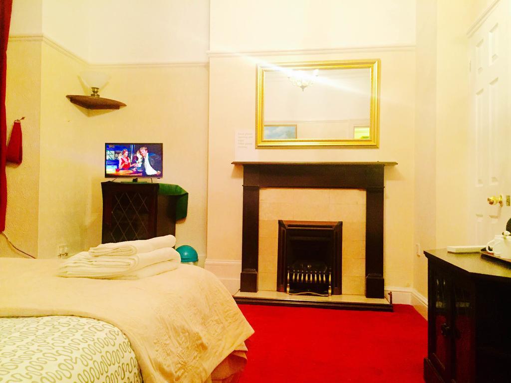 Southend Inn Hotel - Close To Beach, Train Station & Southend Airport Habitación foto